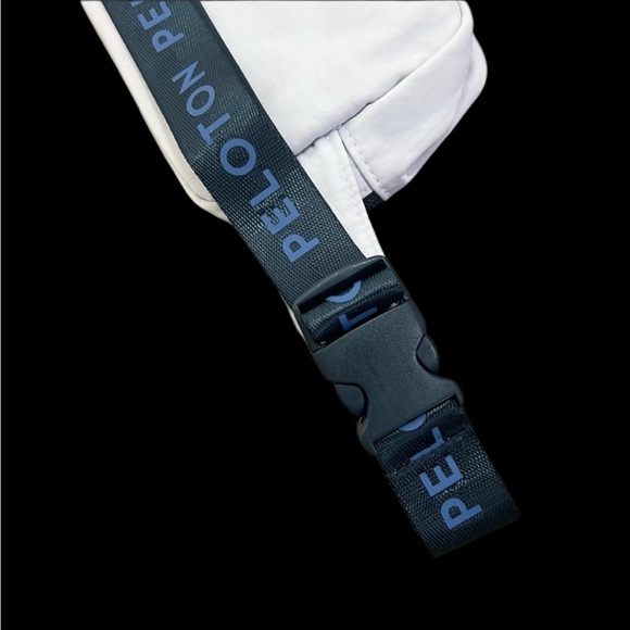 Peloton Fanny Pack - NWT - Picture 9 of 10